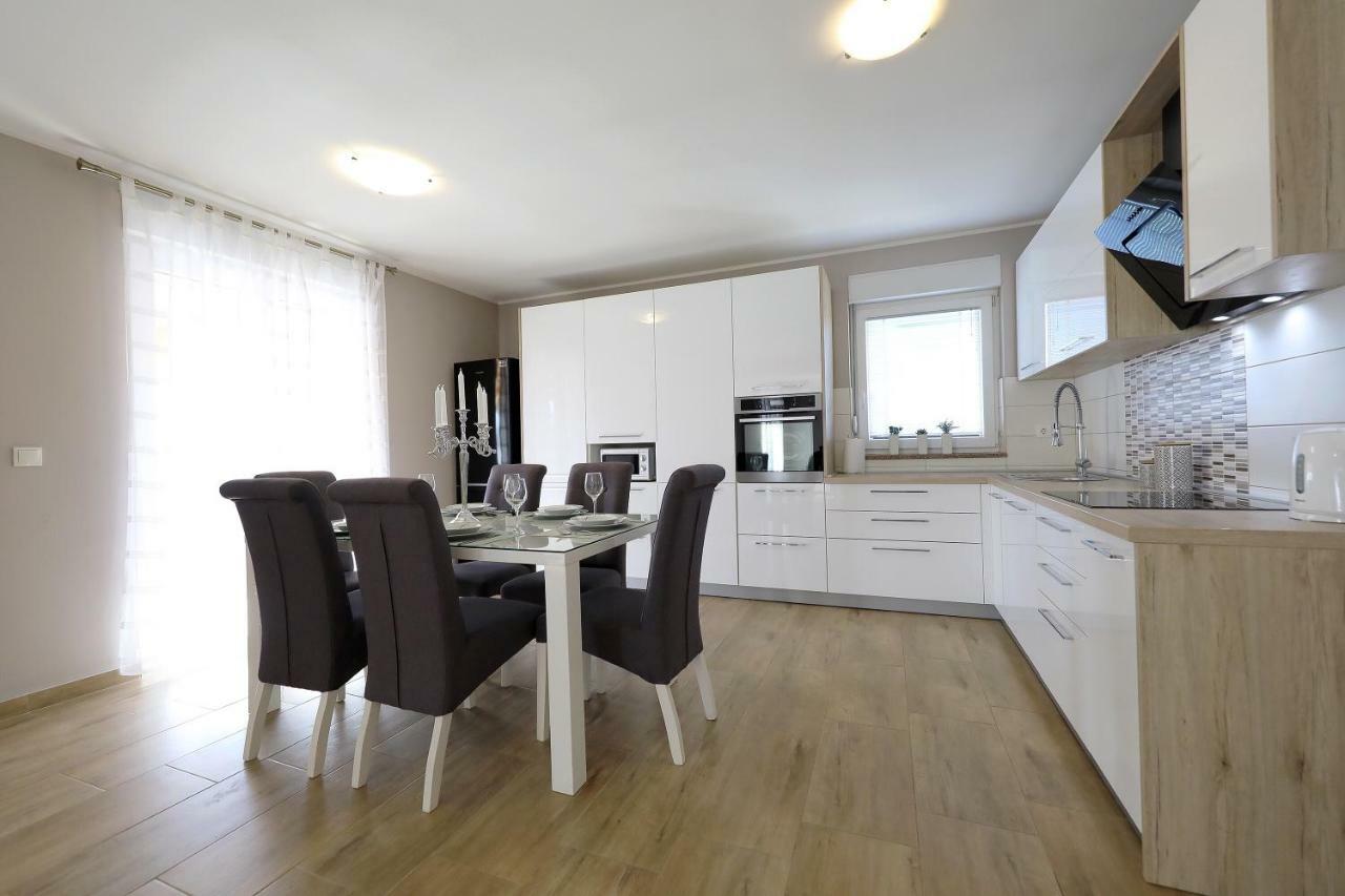 Holiday House Mia Murvica  المظهر الخارجي الصورة